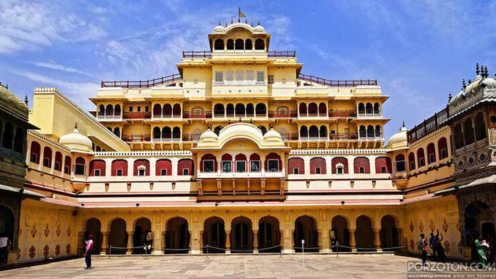 Jaipur, The Pink City, Rajasthan - Top 10 Tourist Places in India.