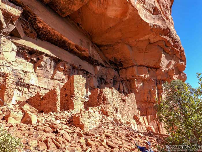 Arizona Cliff Dwelling Honanki Heritage Site.