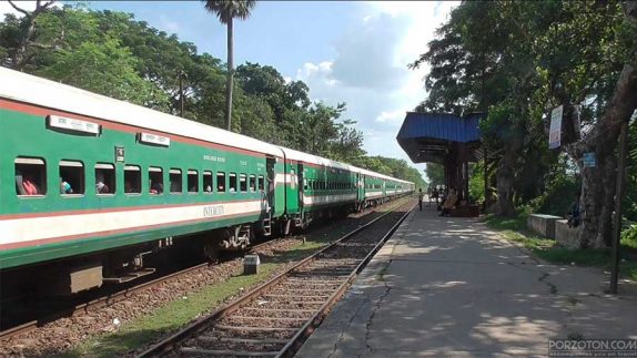 Dhaka to Khulna train Sundarban Express.