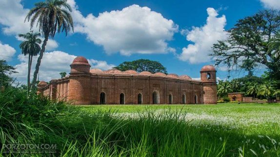 Shat Gombuj Mosque (sixty-dome mosque), Bagerhat.